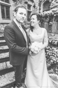Und wieder schaut sie ihn verliebt an. Hochzeitsfotograf NRW Deutschland