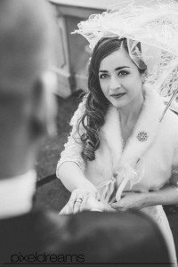 braut-schirm-trauung-bride-standesamt-neunrade-sauerland-hochzeitsfotograf