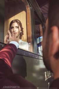 standesamt fotograf fotoshooting Luedenscheid Brautpaar liebe hochzeitsfotograf Geschichtsmuseum der Stadt Lüdenscheid Lokomotive hochzeitsfotos